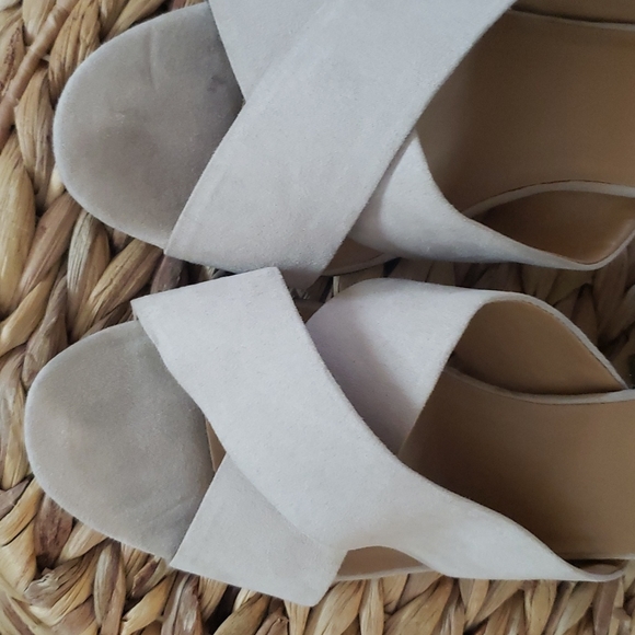 Shoes - Picture 7 of 7